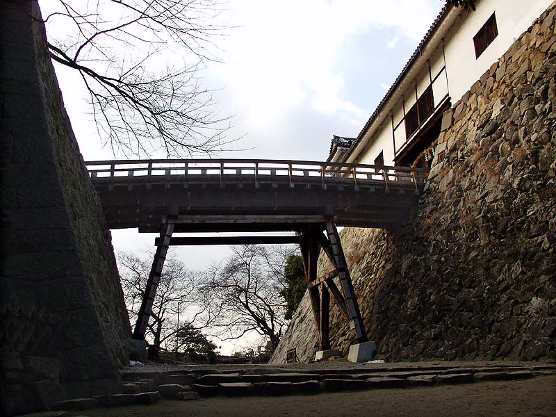 天秤櫓と廊下橋