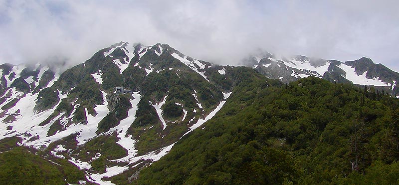 残雪の立山