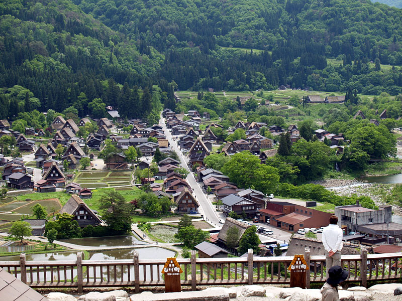 新緑の白川郷 1/2 2012.05.30 13:05