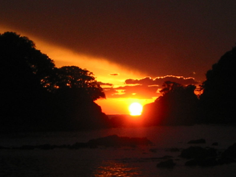 太平洋に沈むだるま夕日(高知県宿毛市) 2009.12.07