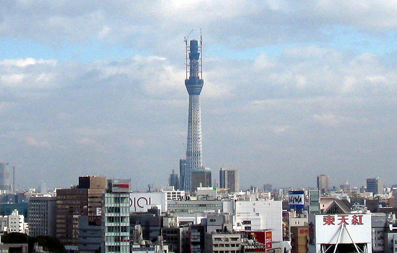 東大病院10階談話室から見た東京スカイツリー 2010.11.21