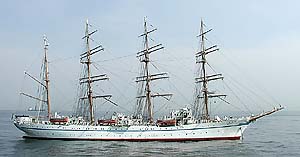 帆船・日本丸