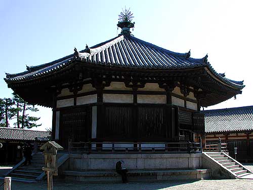 夢殿(国宝)