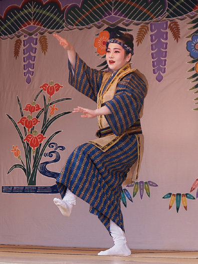 かっぽれを取り入れた雑踊り・鳩間節