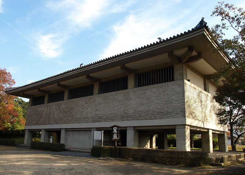 観世音寺宝蔵