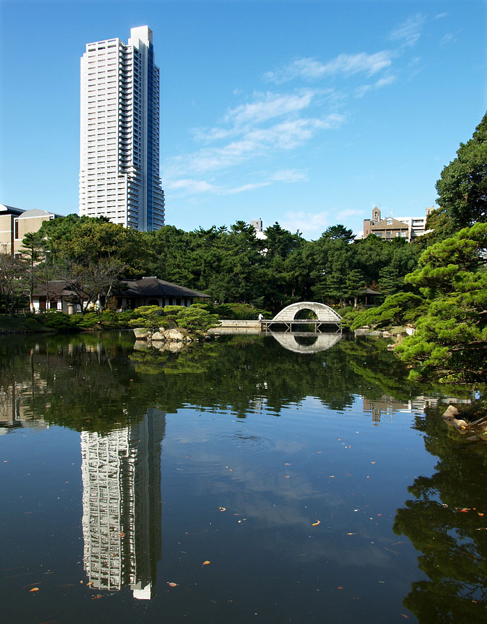 近代建築と伝統庭園