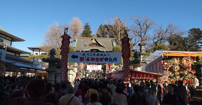 仁王門への参道