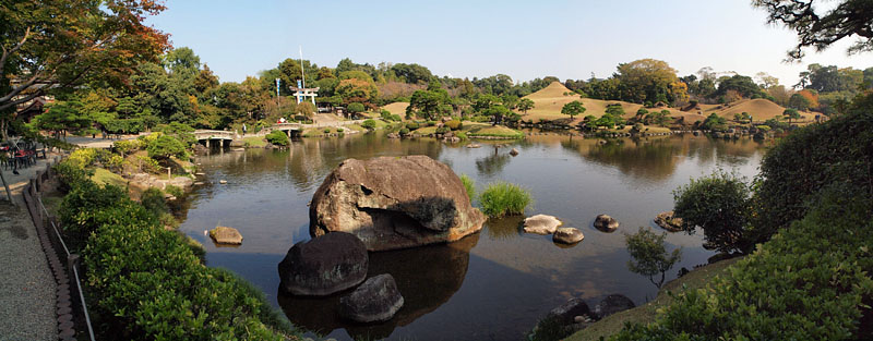 桃山様式の回遊式庭園