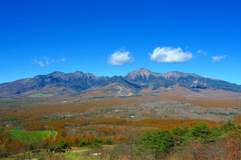 紅葉の八ヶ岳 / 野辺山高原平沢峠