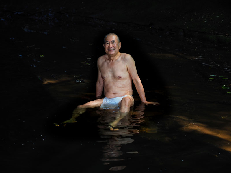対岸の岩盤に取り付いた和田爺