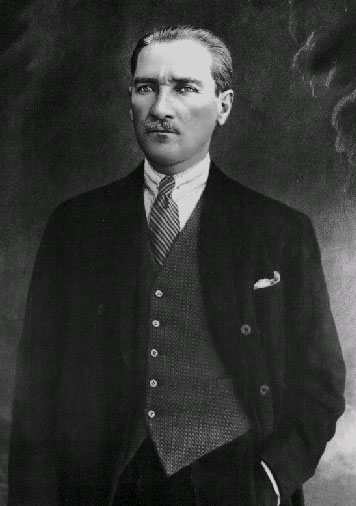 トルコ革命の指導者ケマル・アタチュルク大統領