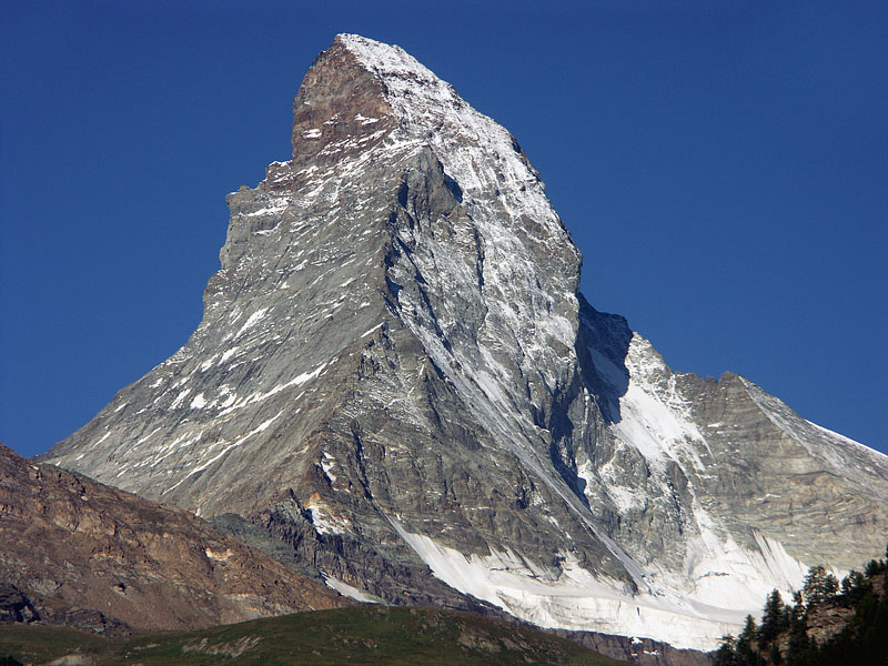 ツェルマットから見上げるマッターホルン(4,478m)