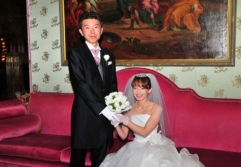 盛装の新郎新婦 / ホテル・バウアー