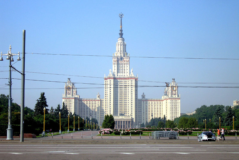 巨大なモスクワ大学