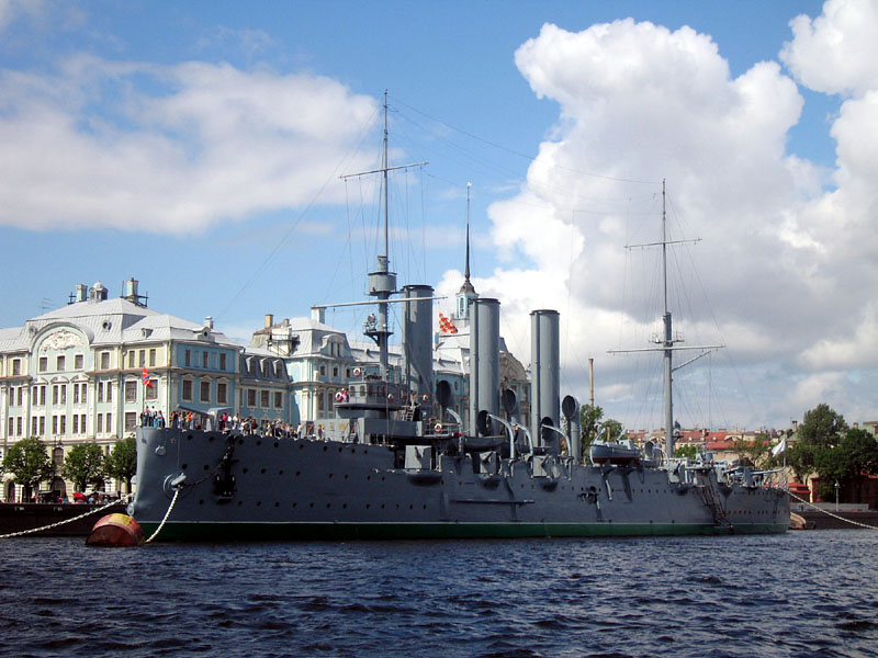 ロシアの防護巡洋艦オーロラ(アヴローラ)
