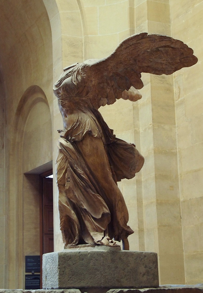 TgP̃jP La Victoire de Samothrace