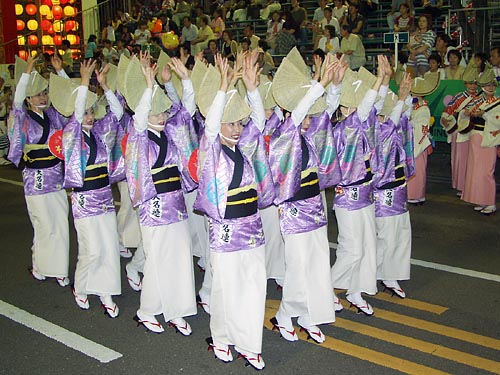 本家大名連の女踊り