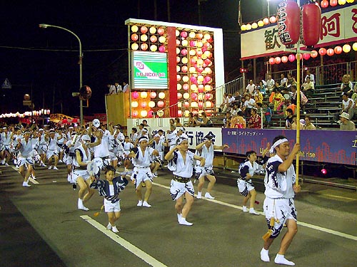 どとう連の踊り込み