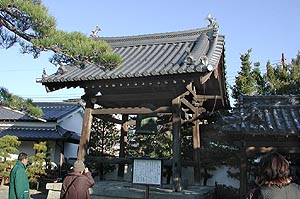 鳴らずの鐘
