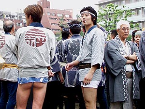 祭りの男たち F