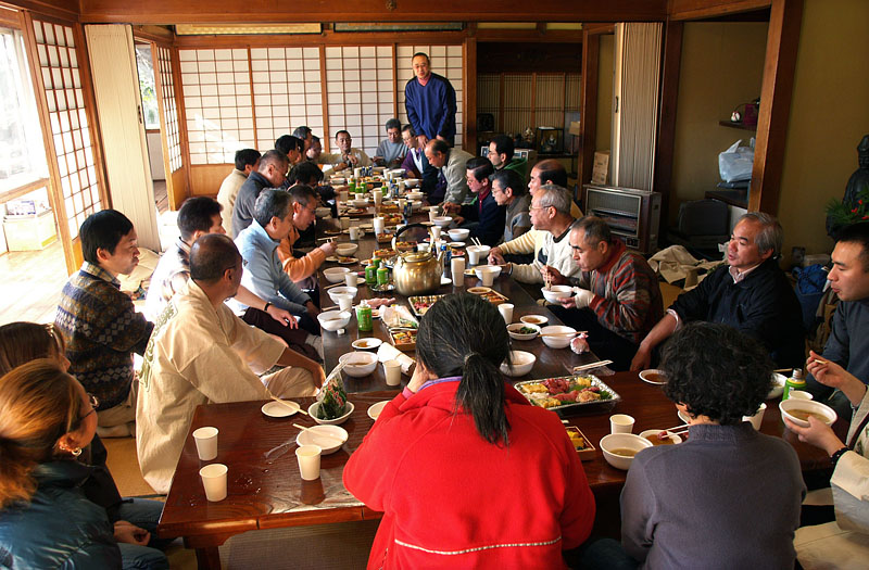 弥生会の直会