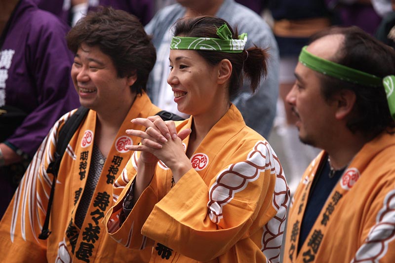 祭りの女性