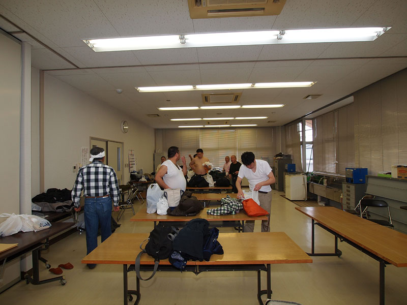 引き手たちの更衣室