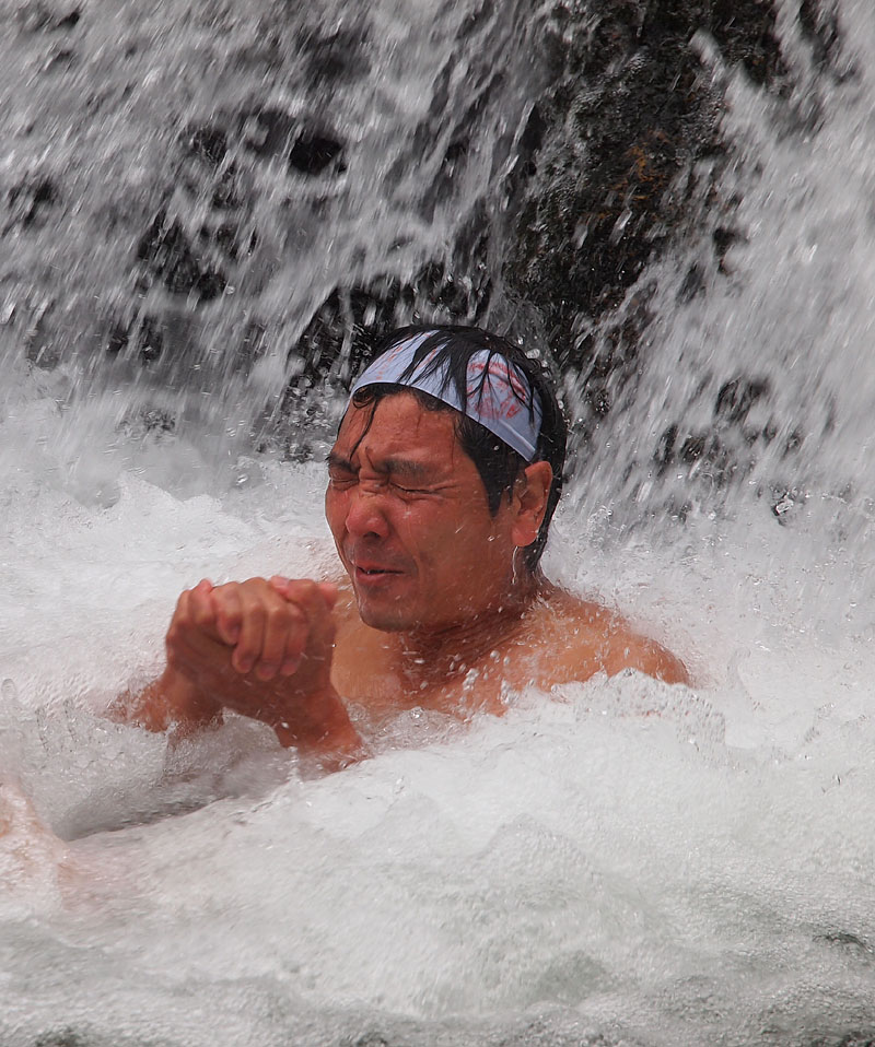 水圧を背中に受ける 15:43