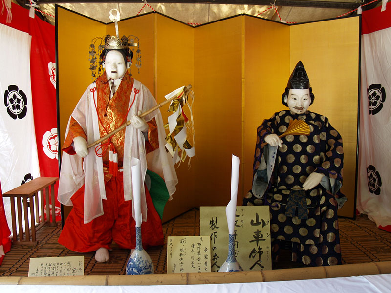 160年前に制作された山車飾人形の展示