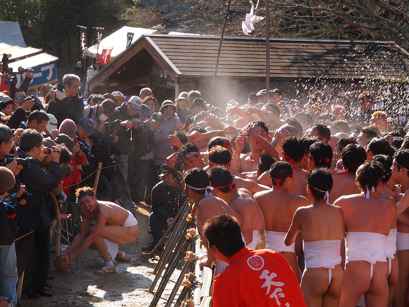 水玉を拾う