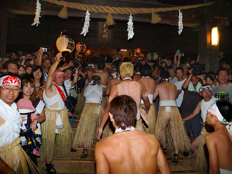 堂入り・鬼踊り/弐拾参 〜堂入りする東中区の裸っぽたち〜 23:31