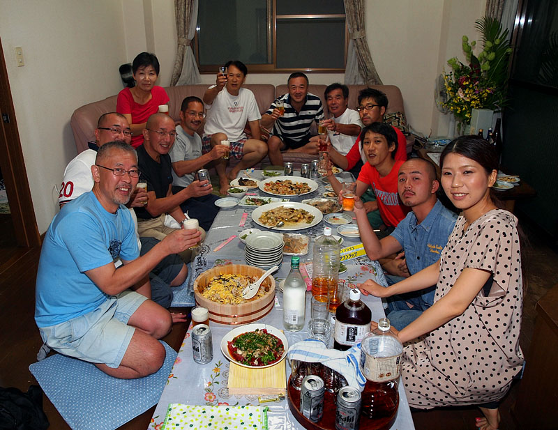 二番觸・松本直希警固長ご夫妻を囲んで和田グループ二番觸4人の乾杯!/松本邸 01:42