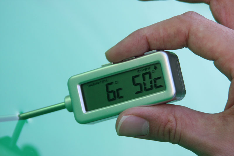 浴槽の水温は6℃