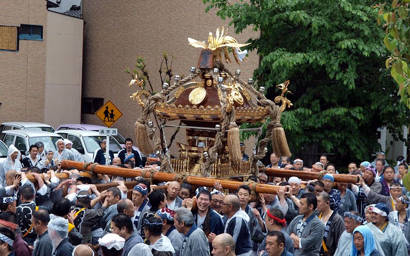 宮元神輿の町内渡御 10:43
