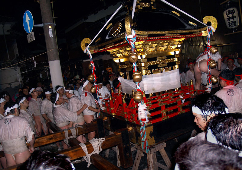 桂川を渡る神輿【弐拾九】 〜上陸した若宮神輿〜 17:58