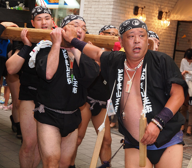 汗だくの巡行 15:29