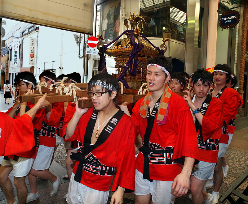 町内神輿(総三)