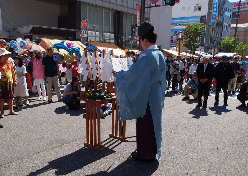 平尾宮司による祝詞奏上 14:37