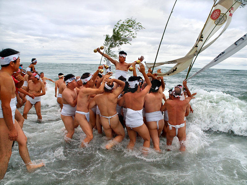 祭組の浜垢離【参】 〜盛り上がる西中区梯団〜
