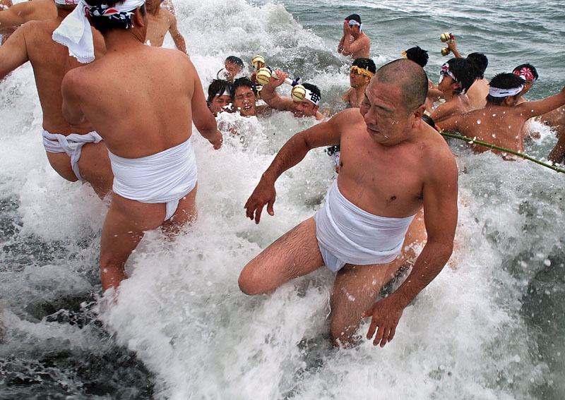 祭組の浜垢離【八】 〜SOS!〜