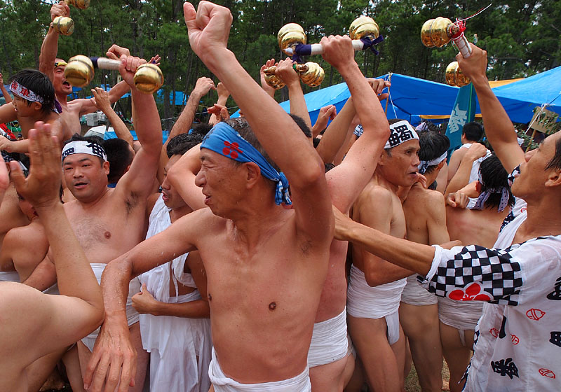 松原の祭広場【九】 〜青・赤・緑・三色鈴の振り合わせ!〜