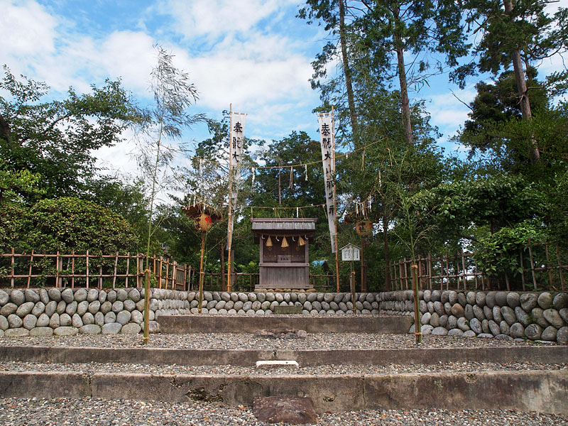 神輿出御祭が行われる山神社(大山祇大神) 13:59