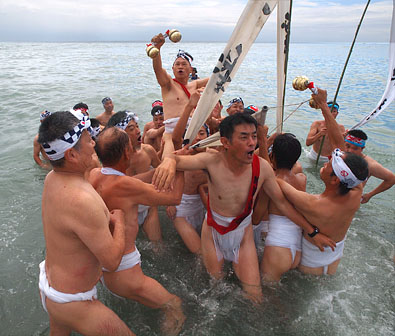 西中区二番觸の浜垢離 2/3