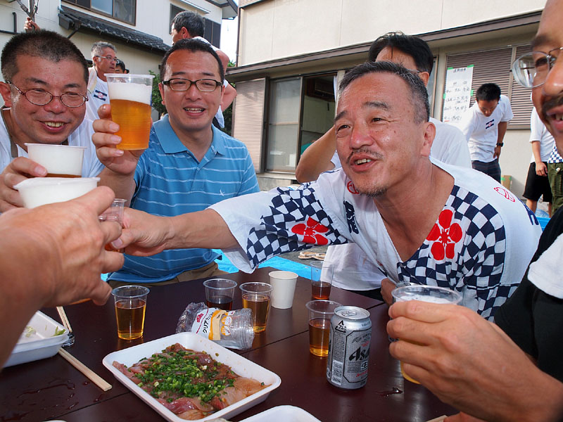 二番觸・二番町の歓待を受ける和田グループ五期の面々