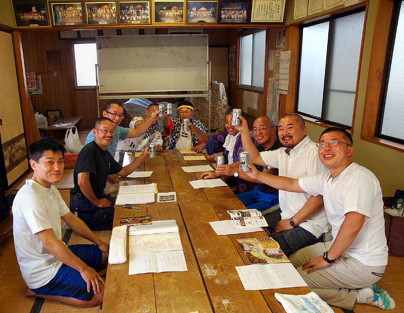 見付天神裸祭保存会幹部と和田グループとのミーティング / 宿町老人憩の家 16:17