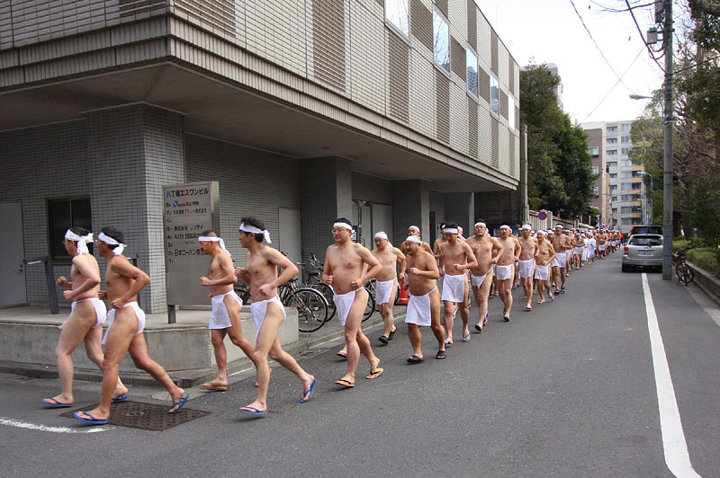 恒例の褌ランニング【参】 〜長蛇の列〜