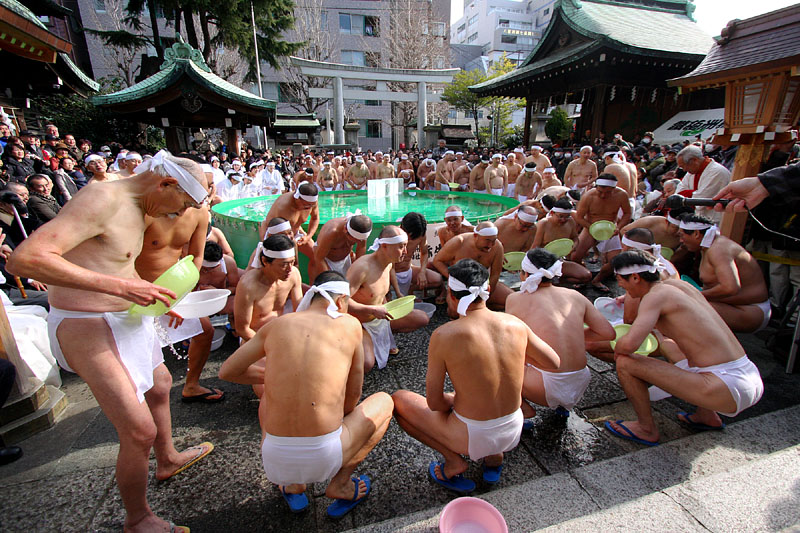 鳥船【六】 〜身体の部分毎に何度も塩水を掛ける〜 11:33