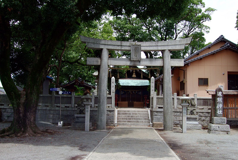 波折神社参道