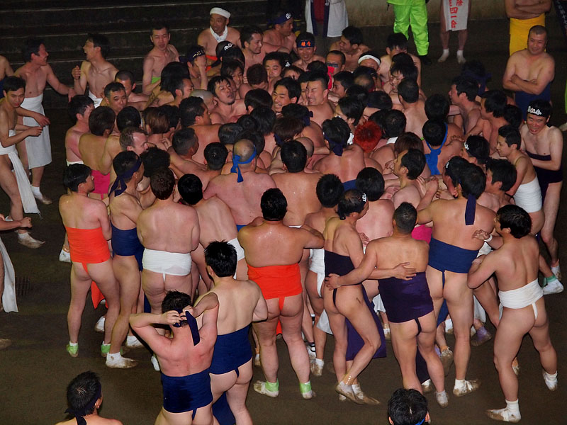 御福木(陰)争奪戦【八】 〜神楽殿の方に移動する渦〜 21:02:11