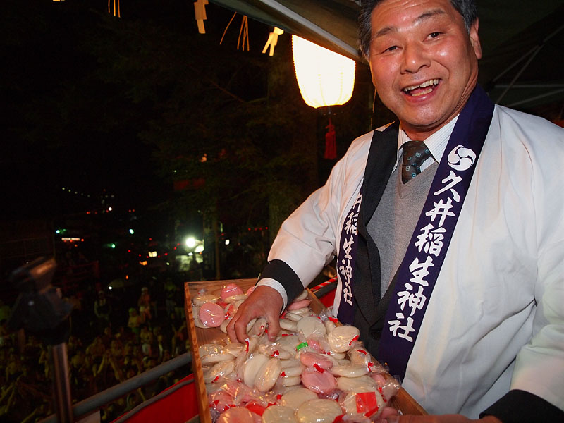 第一回餅まき【壱】 〜紅白の富くじ入り御福餅〜 21:10:00